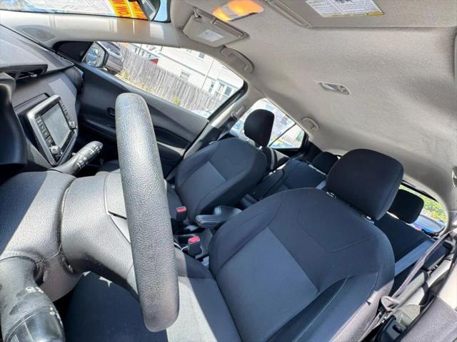2023 Nissan Kicks S Xtronic CVT
