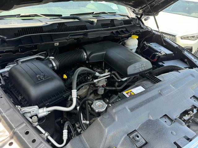 2022 Ram 1500 Classic SLT Crew Cab 4x2 5'7" Box