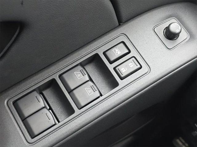 2026 Nissan Frontier Crew Cab SV 4x2