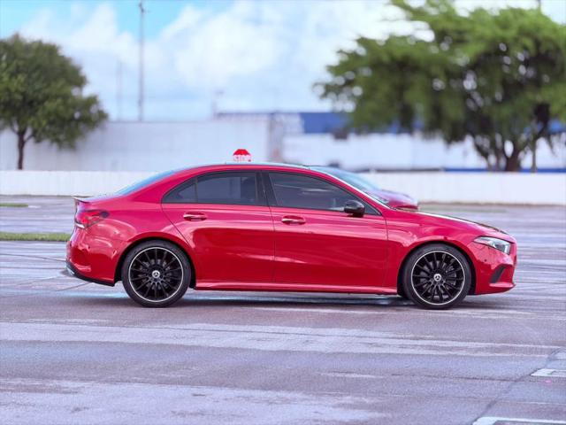 2020 Mercedes-Benz A 220 A 220