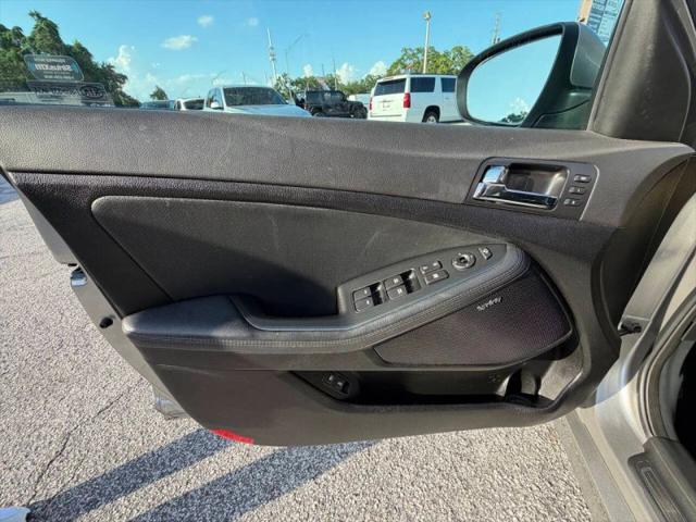 2013 Kia Optima SX