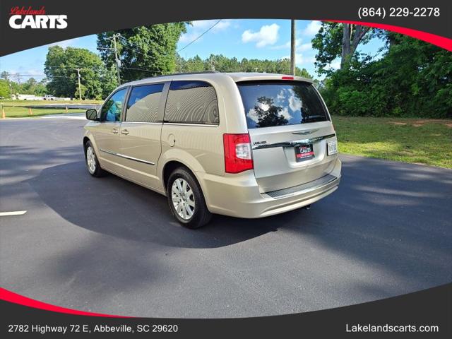 2013 Chrysler Town & Country Touring