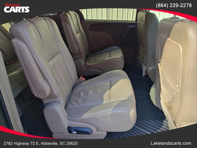2013 Chrysler Town & Country Touring