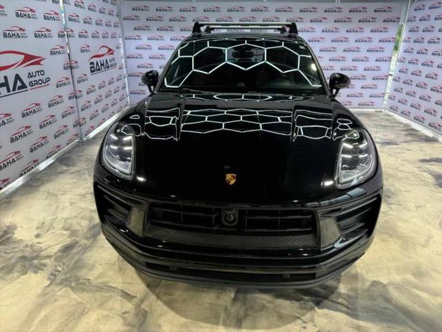 2023 Porsche Macan Base