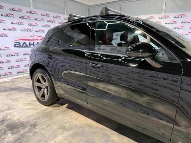 2023 Porsche Macan Base