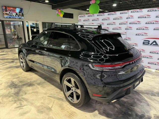 2023 Porsche Macan Base