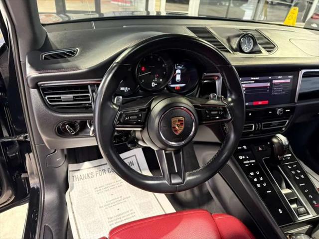 2023 Porsche Macan Base