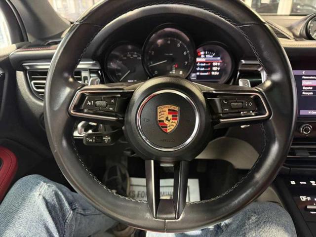 2023 Porsche Macan Base