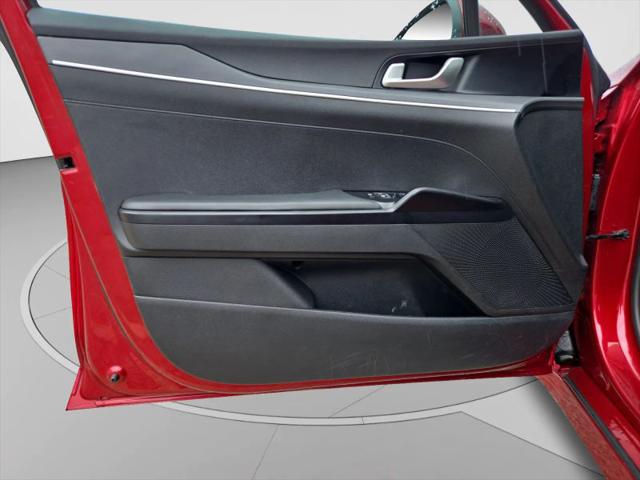 2023 Kia K5 LXS
