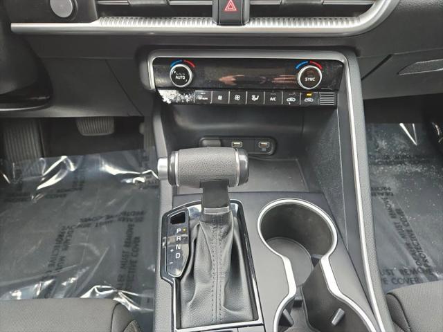 2023 Kia K5 LXS