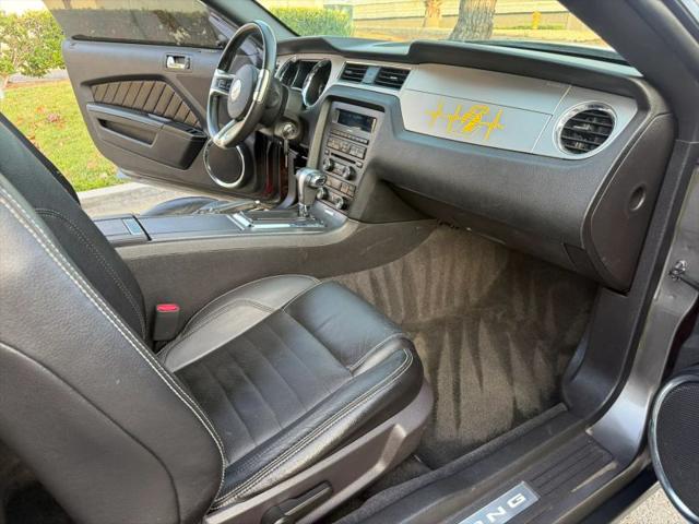 2010 Ford Mustang V6 Premium
