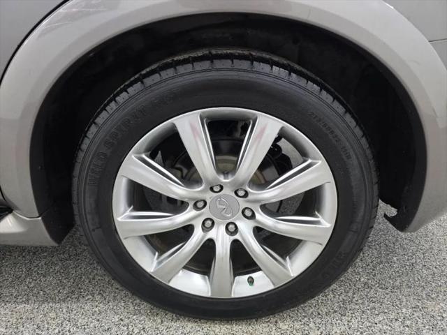 2014 INFINITI QX80 Base
