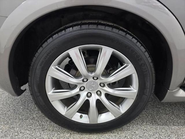 2014 INFINITI QX80 Base