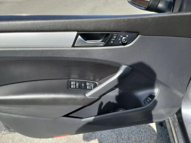 2013 Volkswagen Passat 2.5L SE