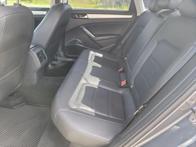 2013 Volkswagen Passat 2.5L SE