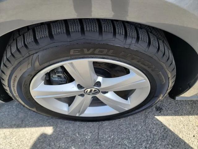 2013 Volkswagen Passat 2.5L SE