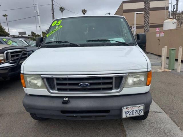 2005 Ford E-250 Base