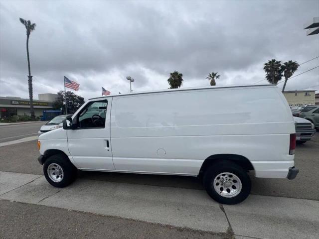 2005 Ford E-250 Base