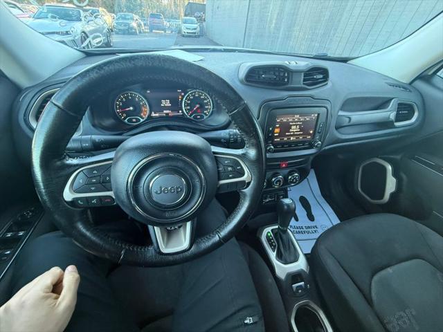 2017 Jeep Renegade Latitude FWD