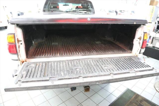2002 Toyota Tundra SR5 V8