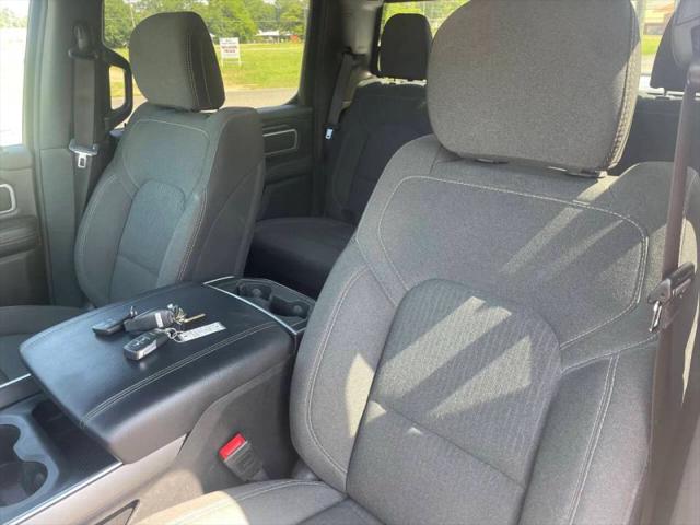 2023 Ram 1500 Big Horn Crew Cab 4x4 5'7" Box