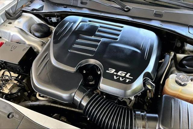 2021 Dodge Charger SXT RWD