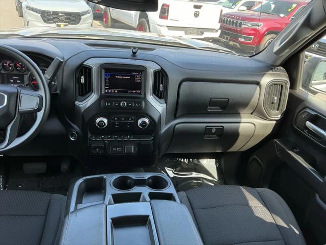 2023 GMC Sierra 1500 4WD Crew Cab Short Box Pro