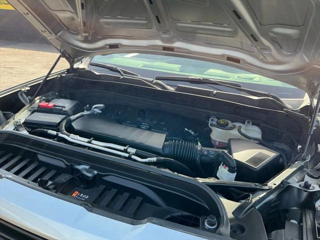 2023 GMC Sierra 1500 4WD Crew Cab Short Box Pro