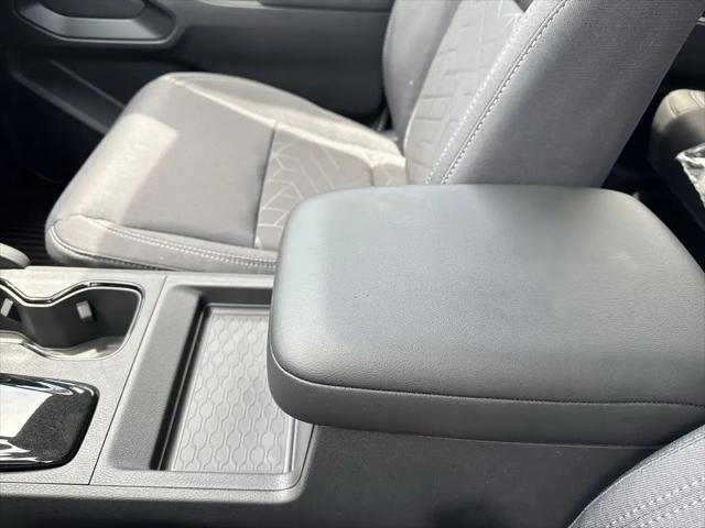 2026 Nissan Frontier Crew Cab SV 4x2