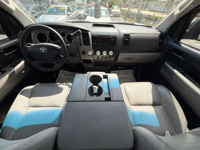 2013 Toyota Tundra Grade 5.7L V8