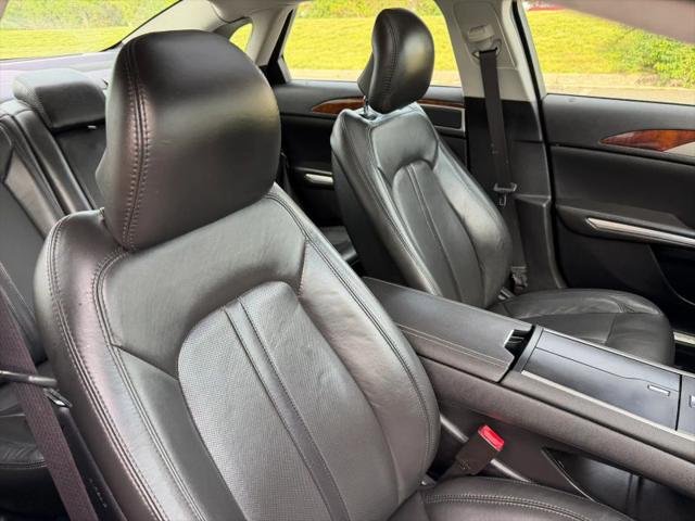 2014 Lincoln MKZ Base