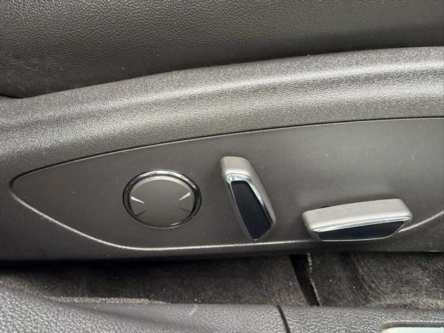 2014 Lincoln MKZ Base