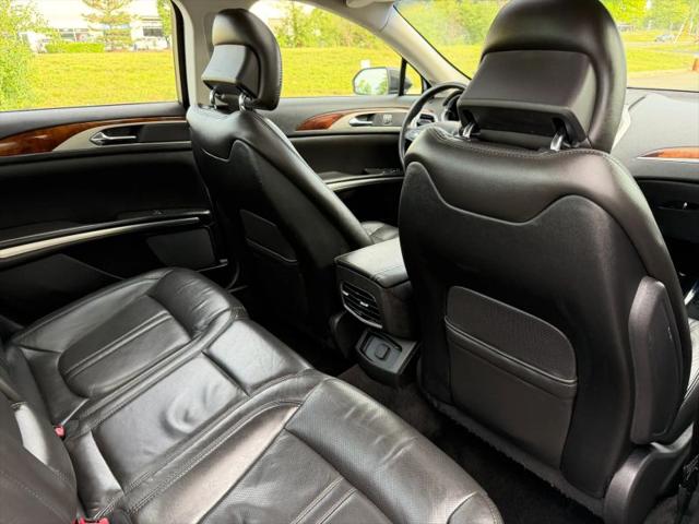 2014 Lincoln MKZ Base