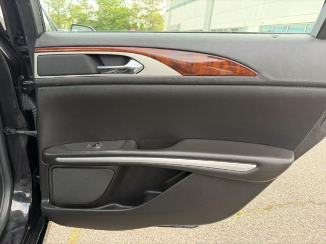 2014 Lincoln MKZ Base
