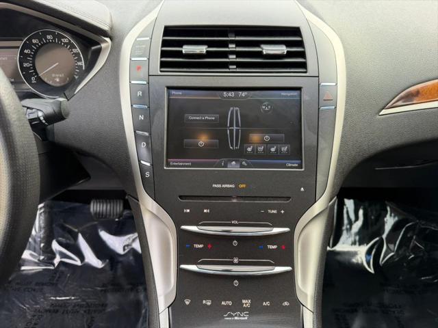 2014 Lincoln MKZ Base