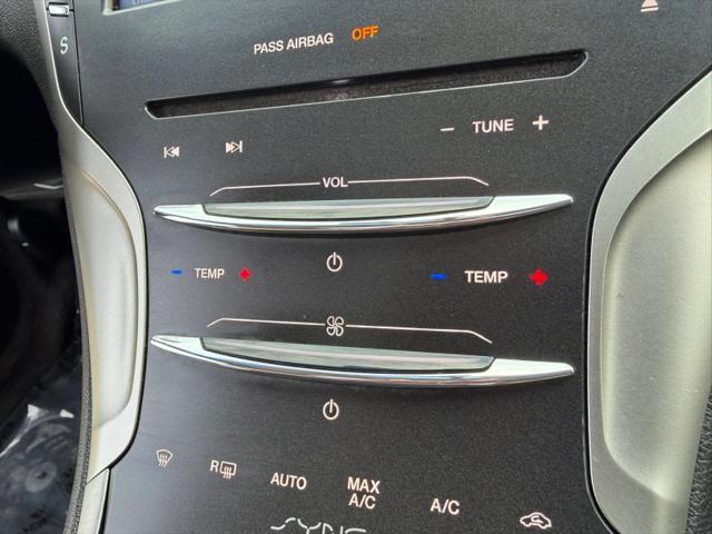 2014 Lincoln MKZ Base