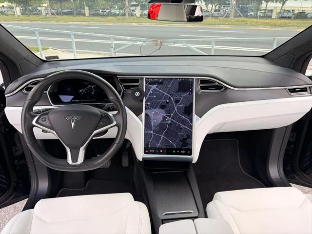 2017 Tesla Model X 75D
