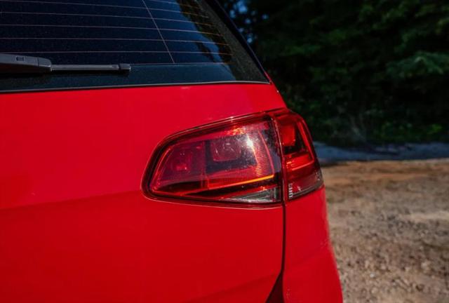 2015 Volkswagen Golf GTI 2.0T SE 4-Door