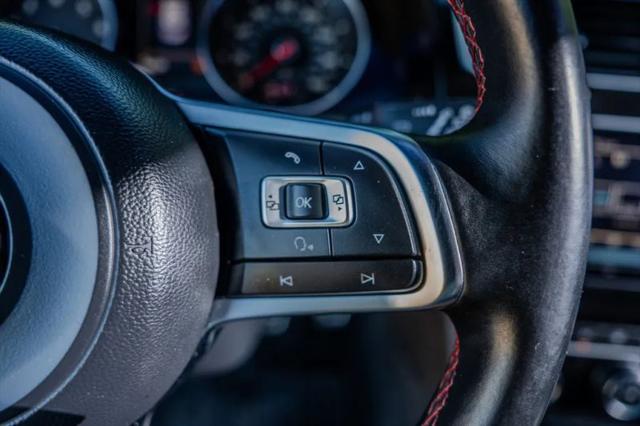 2015 Volkswagen Golf GTI 2.0T SE 4-Door