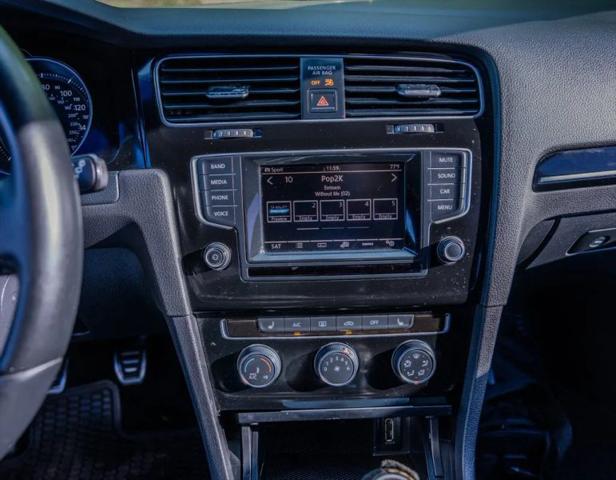 2015 Volkswagen Golf GTI 2.0T SE 4-Door