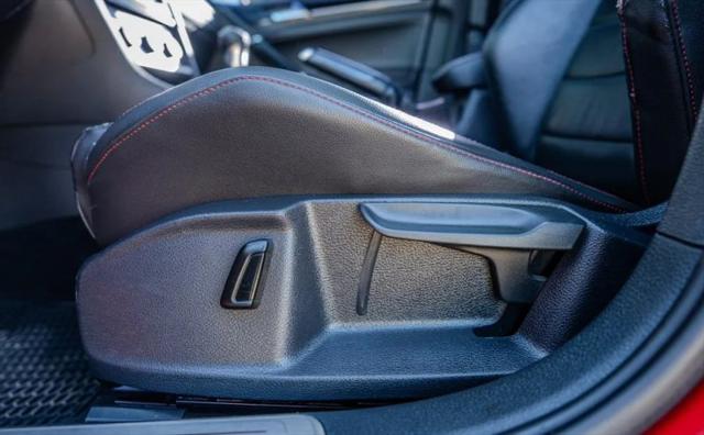 2015 Volkswagen Golf GTI 2.0T SE 4-Door