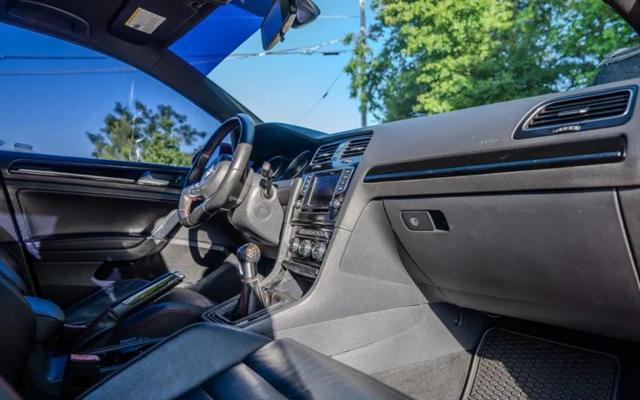 2015 Volkswagen Golf GTI 2.0T SE 4-Door