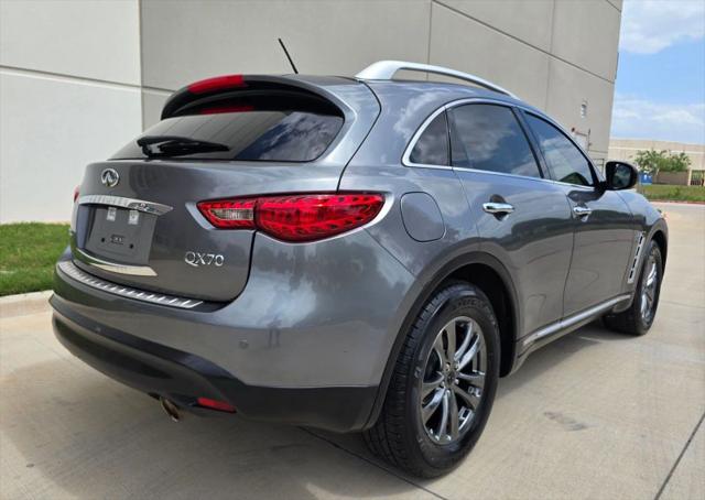 2015 INFINITI QX70 3.7