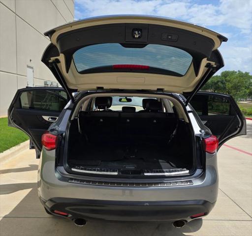 2015 INFINITI QX70 3.7