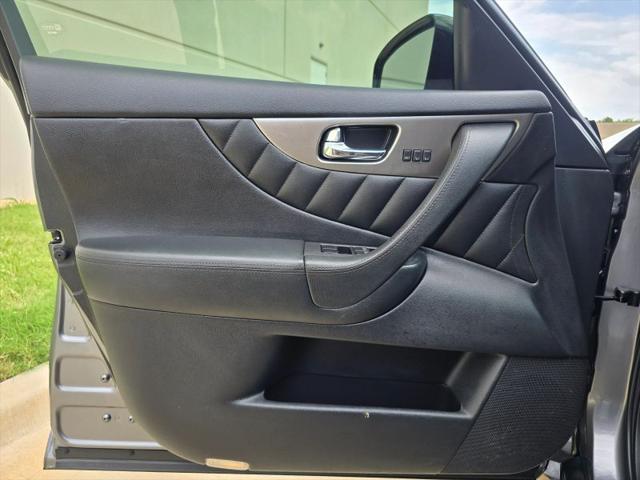 2015 INFINITI QX70 3.7