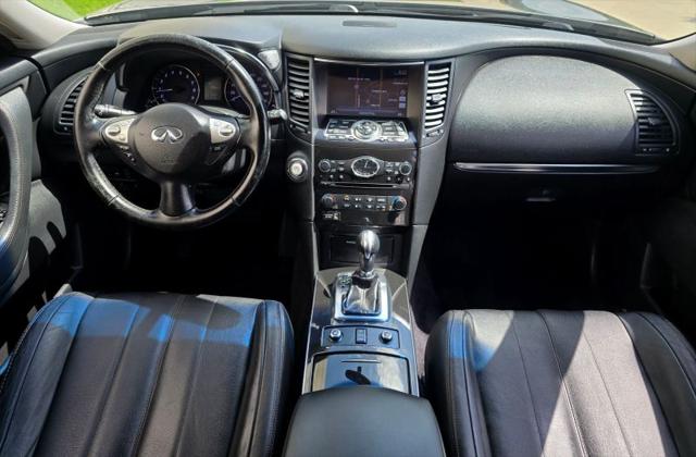 2015 INFINITI QX70 3.7