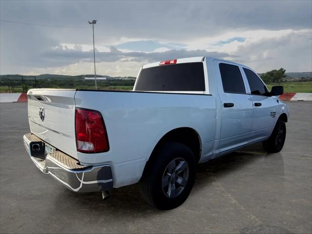 2022 Ram 1500 Classic SLT Crew Cab 4x2 5'7" Box