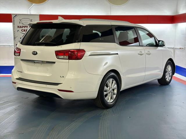 2016 Kia Sedona LX