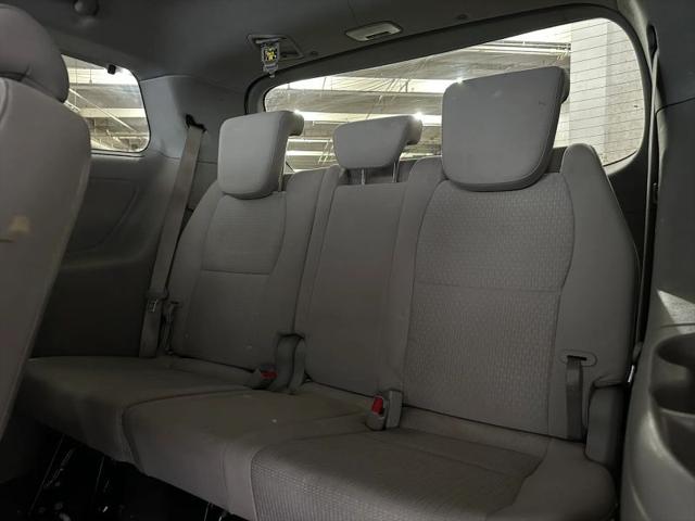 2016 Kia Sedona LX