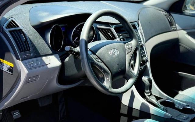 2015 Hyundai Sonata Hybrid Base